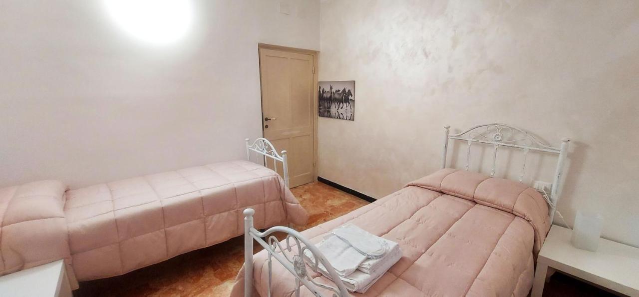 Le Case Di Elisa 4 Genoa Luaran gambar